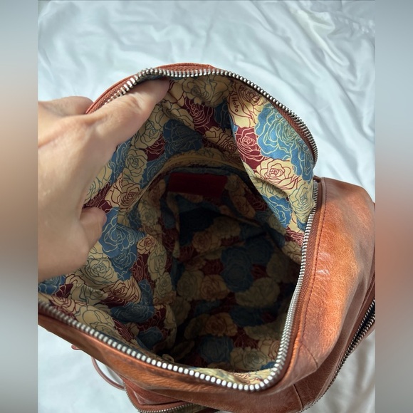 HOBO The Original Liberty Large Handbag Brown Leather Crossbody Bag - Picture 6 of 8